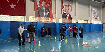 AKŞEHİR’DE OTİZM FARKINDALIK GÜNÜ RENKLİ ETKİNLİKLERLE KUTLANDI