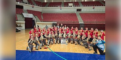 AKŞEHİR'E HALK OYUNLARINDA ÇİFTE ŞAMPİYONLUK