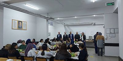 AKŞEHİR MÜFTÜSÜ ÖĞRENCİLERLE BİRARAYA GELDİ 