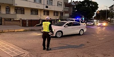 AKŞEHİR TRAFİK POLİSLERİ 7 GÜN 24 SAAT GÖREV BAŞINDA: GÜVENLİ BİR ŞEHİR İÇİN ÖZVERİLİ ÇALIŞMA