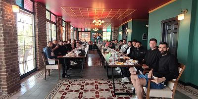 AS BAŞKAN CEYLAN’DAN PLAY OFF MAÇI ÖNCESİ MORAL KAHVALTISI