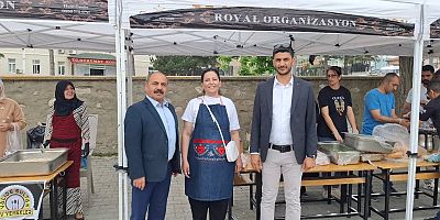 ATATÜRK İLKOKULU KERMES DÜZENLEDİ 