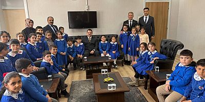 ATATÜRK İLKOKULU ÖĞRENCİLERİNDEN KAYMAKAM TAŞAVLI'YA ZİYARET