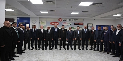 BAKAN ÇİFTÇİ, TÜRKİYE'NİN ÜRETEN GÜCÜ ÇUMRA ŞEKER FABRİKASI'NI ZİYARET ETTİ