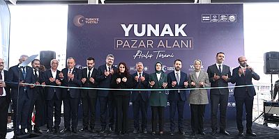 BAKAN GÖKTAŞ YUNAK KAPALI PAZAR YERİ VE SOSYAL HİZMET MERKEZİNİ AÇTI