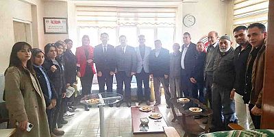 BAŞSAVCI ABUR VE KOMİSYON BAŞKANI DİNÇ’TEN ŞEHİT AİLELERİ VE GAZİLER DERNEĞİNE ZİYARET