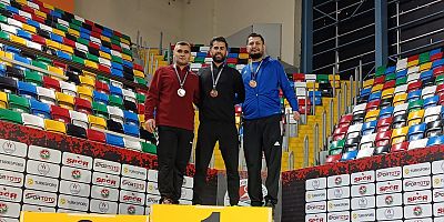 BEDEN EĞİTİMİ ÖĞRETMENLERİMİZDEN TÜRKİYE ŞAMPİYONLUĞU