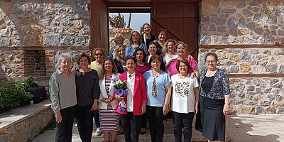 CHP AKŞEHİR ANNELER GÜNÜNÜ KUTLADI 