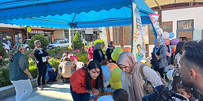 CUMHURİYET MEYDANI’NDA OKUL ÖNCESİ FARKINDALIK ETKİNLİĞİ DÜZENLENDİ