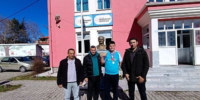 DEĞİRMENKÖY ORTAOKULUNDAN İL BİRİNCİLİĞİ MADALYASI 