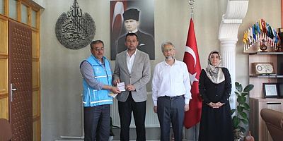 DOĞANHİSAR BELEDİYE BAŞKANI ÖZTOKLU KURBANINI BAĞIŞLADI 