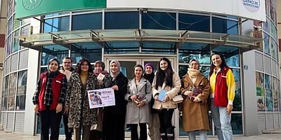EDEBİ GENÇLER KİTAP OKUYOR…