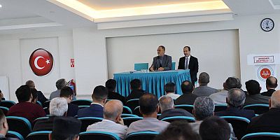EMEKLİ EĞİTİM GÖREVLİSİNDEN AKŞEHİR DİN GÖREVLİLERİNE KONFERANS