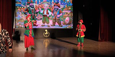 GELENEKSEL RAMAZAN NEŞESİ: HACİVAT, KARAGÖZ, KELOĞLAN SAHNE ALDI