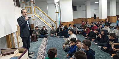 GENÇLERLE İTİKAF PROGRAMI YAPILDI 