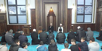 GENÇLERLE SABAH NAMAZI BULUŞMASI YAPILDI