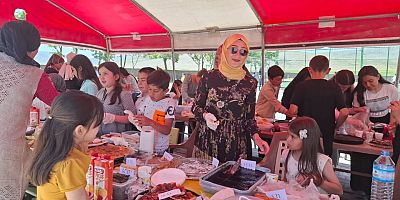 HURSUNLU İLKOKULU VE ORTAOKULUNDA RENKLİ KERMES ETKİNLİĞİ