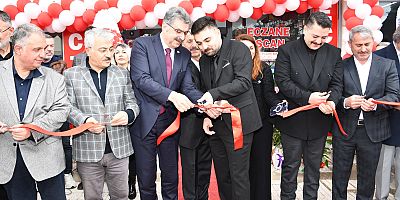 İŞCAN ECZANESİ'NİN AÇILIŞI AKŞEHİR VE YUNAK PROTOKÜLÜNÜ BULUŞTURDU 