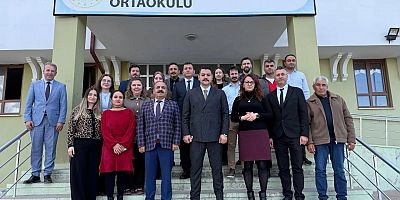 KAYMAKAM TAŞAVLI VE MÜDÜR İŞCAN KUZÖREN'DE ÖĞRETMENLERLE BULUŞTU