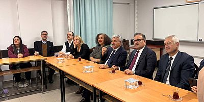 KAYMAKAM YİĞİT  KIZ PANSİYONU ÖĞRENCİLERİYLE BİR ARAYA GELDİ