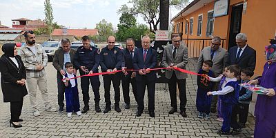 KÖY YAŞAM MERKEZİNDE YIL SONU SERGİSİ AÇILDI