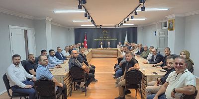 MHP AKŞEHİR’DEN AK PARTİ’YE HAYIRLI OLSUN ZİYARETİ
