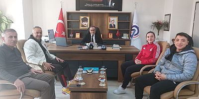 MİLLİ SPORCU ÖĞRETMENLERİMİZDEN MİLLİ EĞİTİM MÜDÜRÜNE ZİYARET 