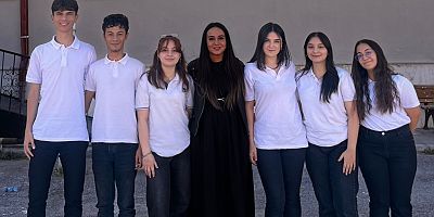 ŞEHİT GÜRKAN ARITÜRK ÖĞRENCİLERİ, ERASMUS+ PROJESİ İLE İSPANYA'DA STAJ VE DİL EĞİTİMİ ALACAK