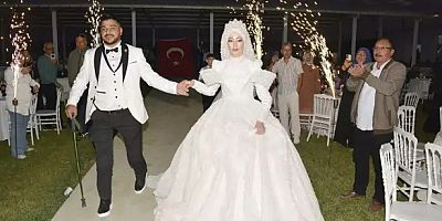 PENÇE- KİLİT HAREKET BÖLGESİ GAZİSİ EMRE BAYAR, DÜNYA EVİNE GİRDİ