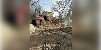 RAMAZAN’DA ÖRNEK DAYANIŞMA: EVİ YIKILAN VATANDAŞA BİR HAFTADA YENİ YUVASI