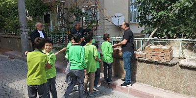 SEYYİD MAHMUD HAYRANİ DERNEĞİ’NDEN ÖĞRENCİLERE PİDE VE AYRAN İKRAMI