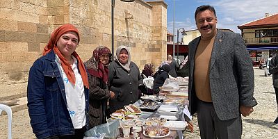 SULTANDAĞI’NDA DİYANET GENÇLİK MERKEZİ YARARINA KERMES