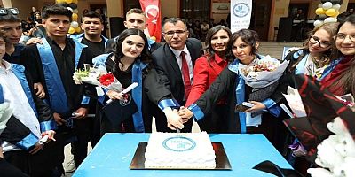 TARIK BUĞRA SOSYAL BİLİMLER LİSESİ’NDE KERMES COŞKUSU VE MEZUNİYET HEYECANI