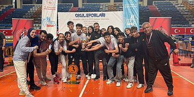 TARIK BUĞRA SOSYAL BİLİMLER LİSESİ TÜRKİYE ÜÇÜNCÜSÜ OLDU 