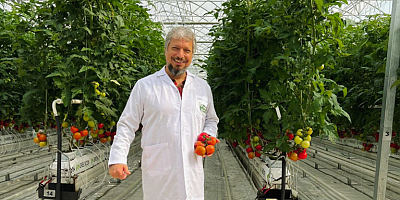 TUZLUKÇU’DA TÜRKİYE’NİN İLK JEOTERMAL ISITMALI SERA PROJESİNDE İLK HASAT GERÇEKLEŞTİ