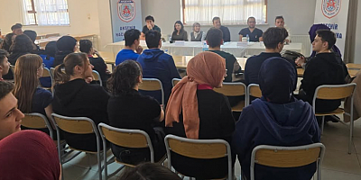 TUZLUKÇU DEVLET HASTANESİ BAŞHEKİMİ KARİYER GÜNLERİ KONUĞU OLDU 