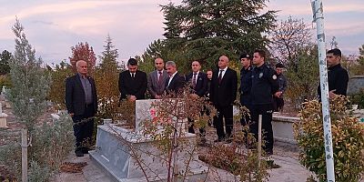 YUNAK KAYMAKAMI ALPEREN TAŞAVLI VE BELEDİYE BAŞKANI SUBHAN GÜNALTAY  ŞEHİT AİLESİNİ ZİYARET ETTİ