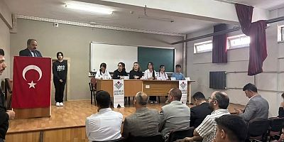 YUNAK'TA 'ANADOLU MEKTEBİ YAZAR OKUMALARI' PANELİ