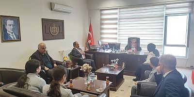 YUNAK’TA CUMHURİYET BAŞSAVCILIĞI KOLTUĞU ÖĞRENCİLERE DEVREDİLDİ