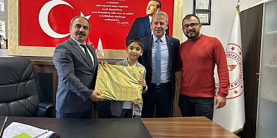 YUNAK’TA “DİLİMİZİN ZENGİNLİKLERİ” PROJESİ SÖZLÜK TASARIMI YARIŞMASI SONUÇLANDI