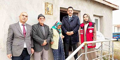 YUNAK’TA DÜNYA YAŞLILAR GÜNÜ’NDE BÜYÜKLER UNUTULMADI