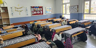 YUNAK'TA EŞ ZAMANLI DEPREM TATBİKATI