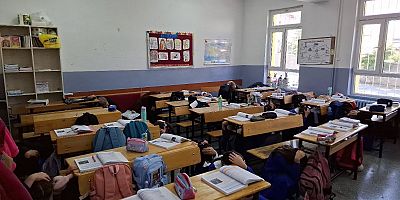 YUNAK'TA EŞ ZAMANLI TAHLİYE TATBİKATI