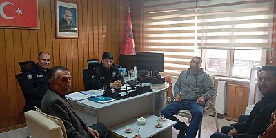 YUNAK’TA GÜVENLİK SEFERBERLİĞİ: İLÇE EMNİYET AMİRİ BALTAOĞLU MUHTARLARLA BİR ARAYA GELDİ