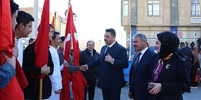 YUNAK’TA MİLLİ RUHUN YENİDEN HAYAT BULDUĞU  29 EKİM , UZUN BİR ARADAN SONRA CUMHURİYET’E YAKIŞIR ŞEKİLDE KUTLANDI