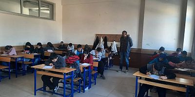 YUNAK’TA ORTAK YAZILI SINAVLAR BAŞARIYLA GERÇEKLEŞTİRİLDİ