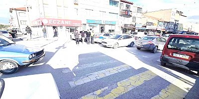 YUNAK’TA TRAFİK POLİSLERİNDEN YAYA GEÇİDİ DENETİMİ