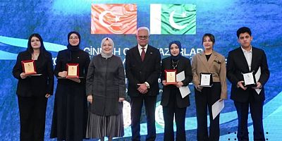 YUNAKLI ÖĞRENCİDEN TÜRKİYE BİRİNCİLİĞİ 