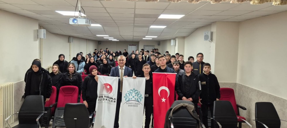 “TAŞTAN KALELERDEN YAŞAYAN HANELERE” PROJESİYLE AİLE, EĞİTİM VE TEKNOLOJİ BULUŞTU