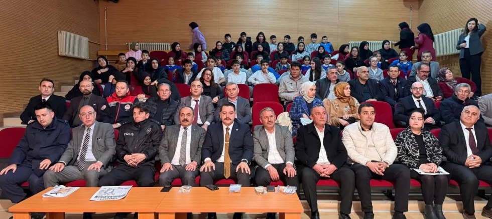 YUNAK'TA ÇANAKKALE RUHUNA YAKIŞIR BİR PROGRAM